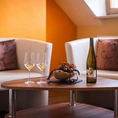 Hotel Weingut Karl Braun à Nordheim am Main Extérieur photo
